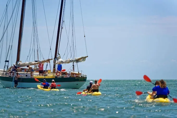 Schooner Eco Tour